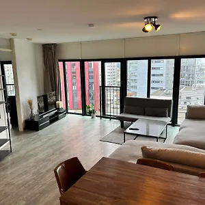 Beautiful Apt Free Parking Appartement